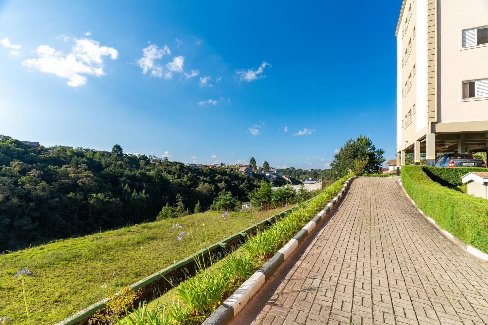 Apartamento Vista P Natureza: Family-friendly With Office And Kids Area Campos do Jordão